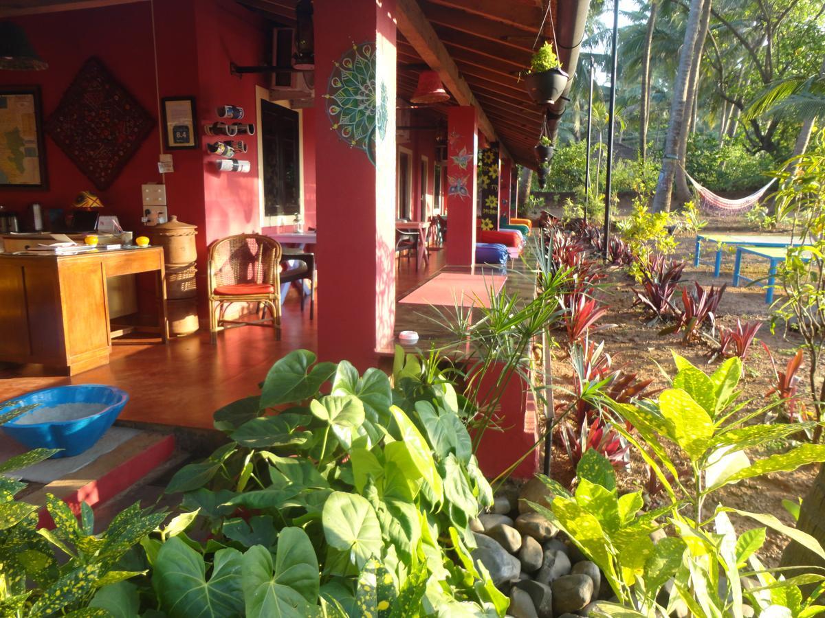 The Yuppi Hippi Female Hostel Anjuna Exterior photo